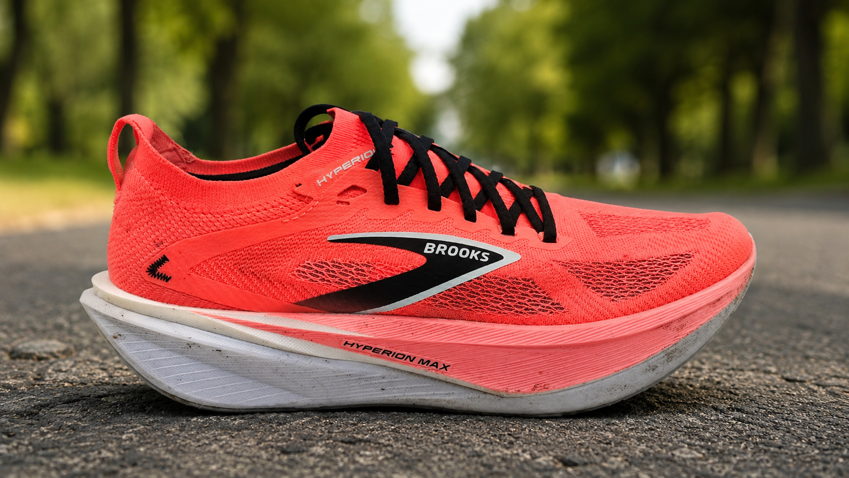 Brooks Hyperion Max 3 review: upper espectacular, zapatilla para otro