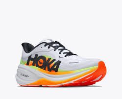 HOKA Clifton PRO, zapatilla de running de entrenamiento diario con PROGLIDE+, espuma SCF y MetaRocker agresivo.