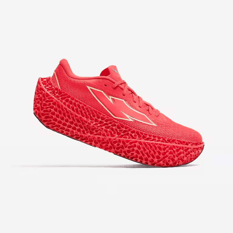 Detalle de la Kiprun KipNext 3D, zapatilla de running con mediasuela 3D tipo lattice diseñada para amortiguación y retorno de energía.