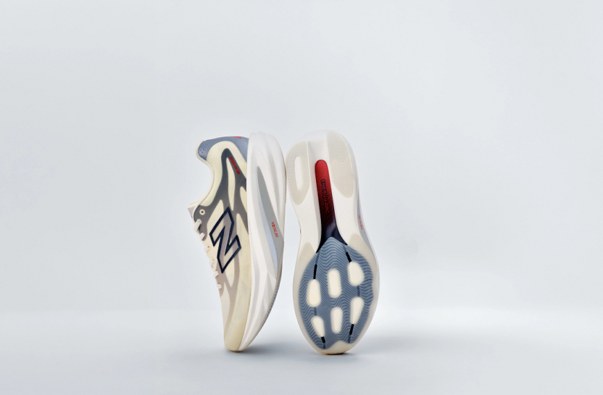 New Balance SuperComp Rebel, zapatilla de entrenamiento rápido con espuma Infinion, placa de propulsión y upper FANTOMFIT