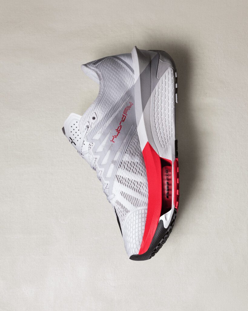 Nike Hybrid Fly, zapatilla de competición híbrida con ZoomX, placa de carbono Flyplate y unidades Air Zoom en el antepié.